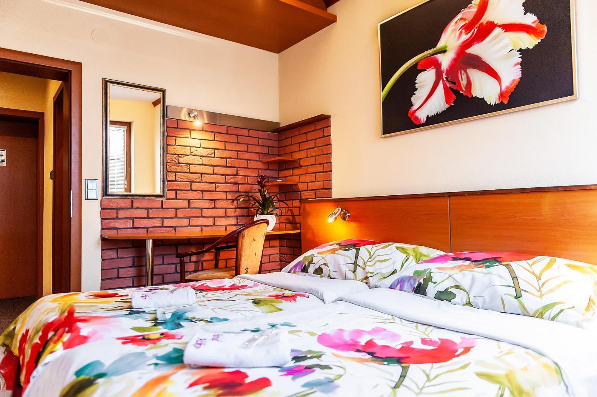 Hotel Acko Ружомберок Экстерьер фото